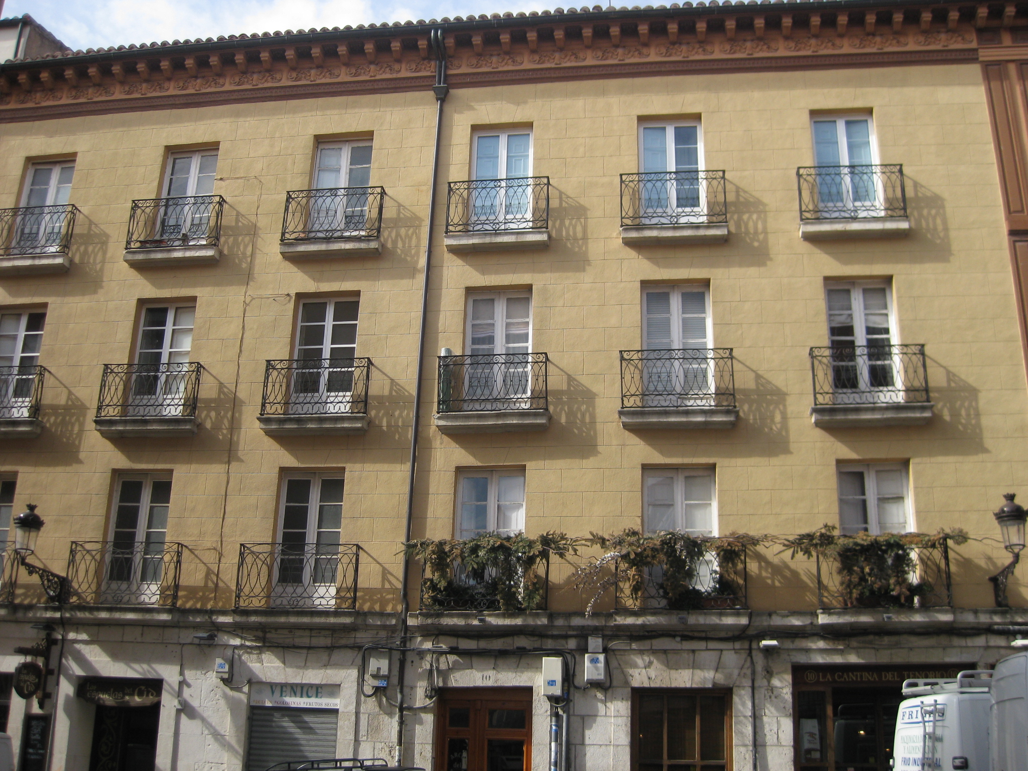 Rehabilitación de fachada en casco histórico Rehabilitación de fachada en casco histórico