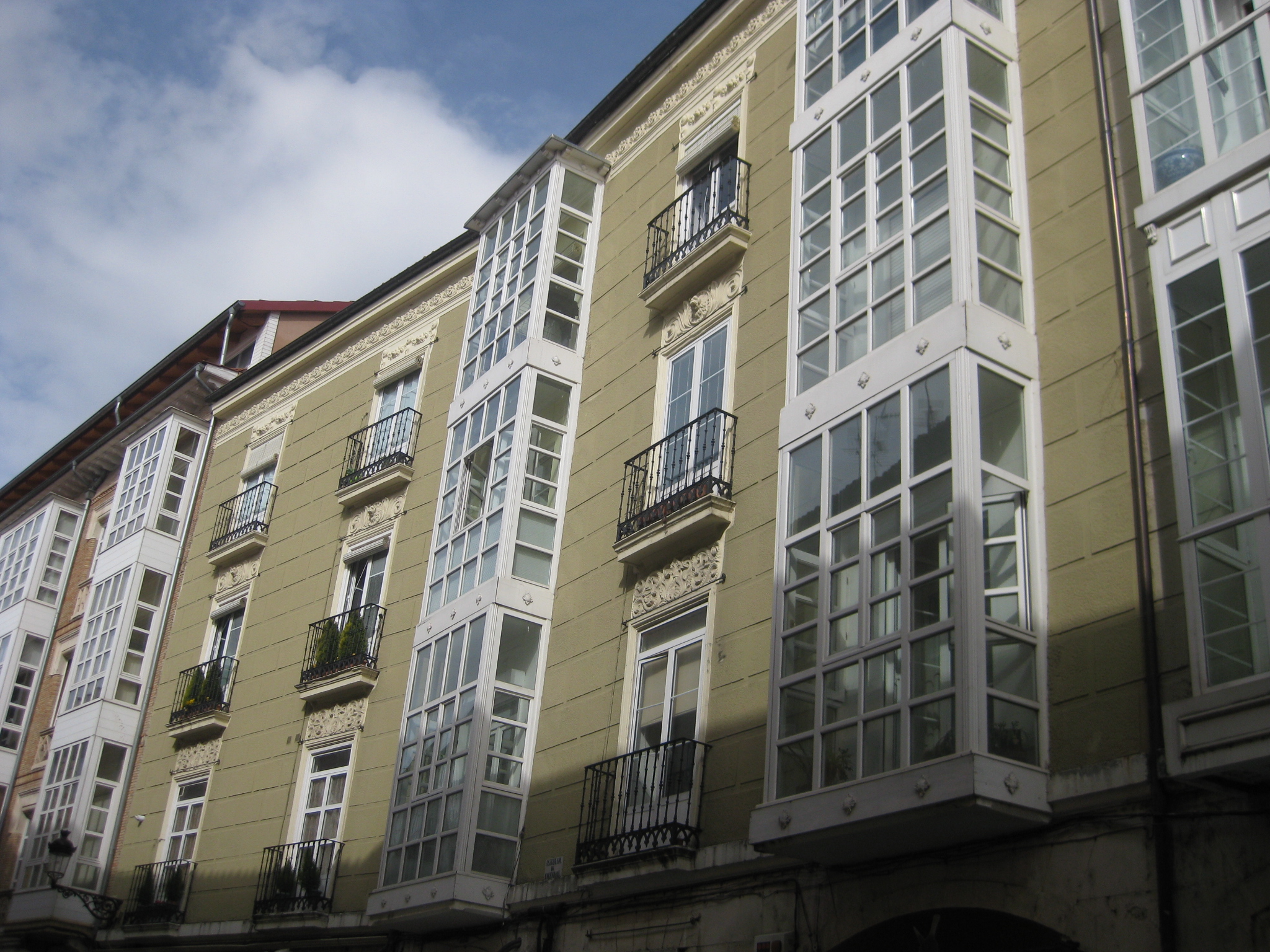 Rehabilitación de fachada en casco histórico Rehabilitación de fachada en casco histórico