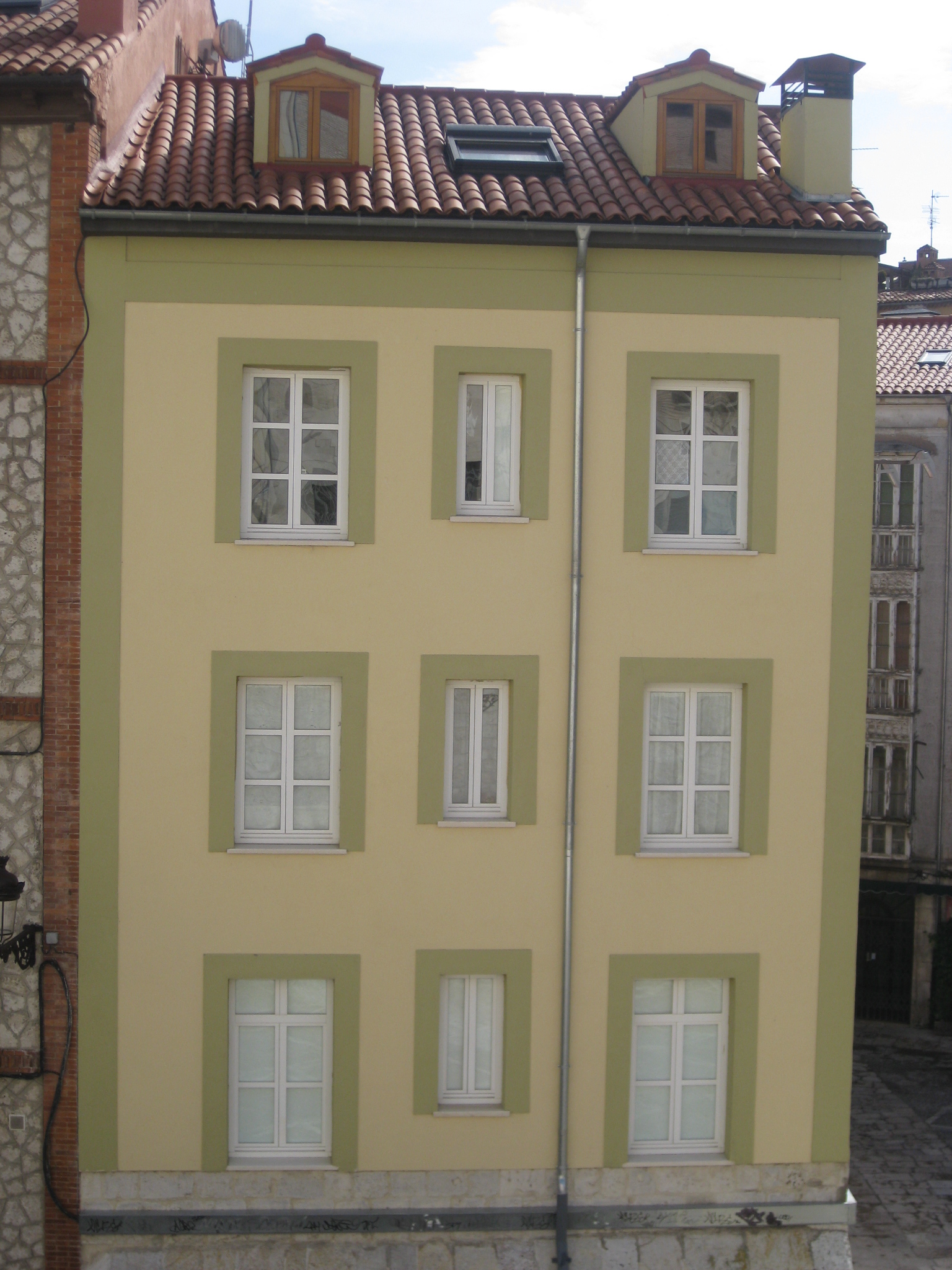 Rehabilitación de fachada en casco histórico Rehabilitación de fachada en casco histórico